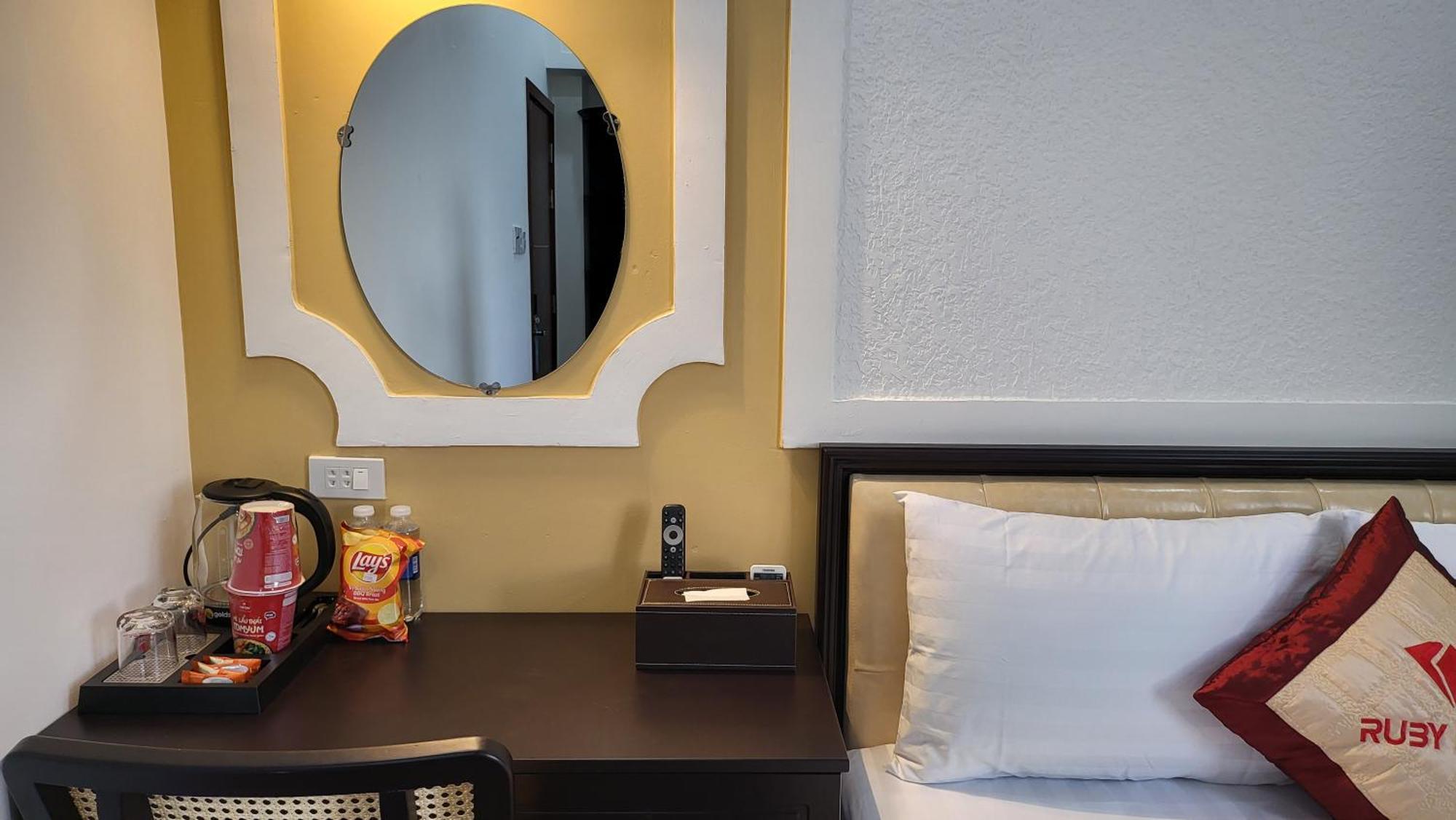 Ruby Hotel Vĩnh Long Eksteriør bilde